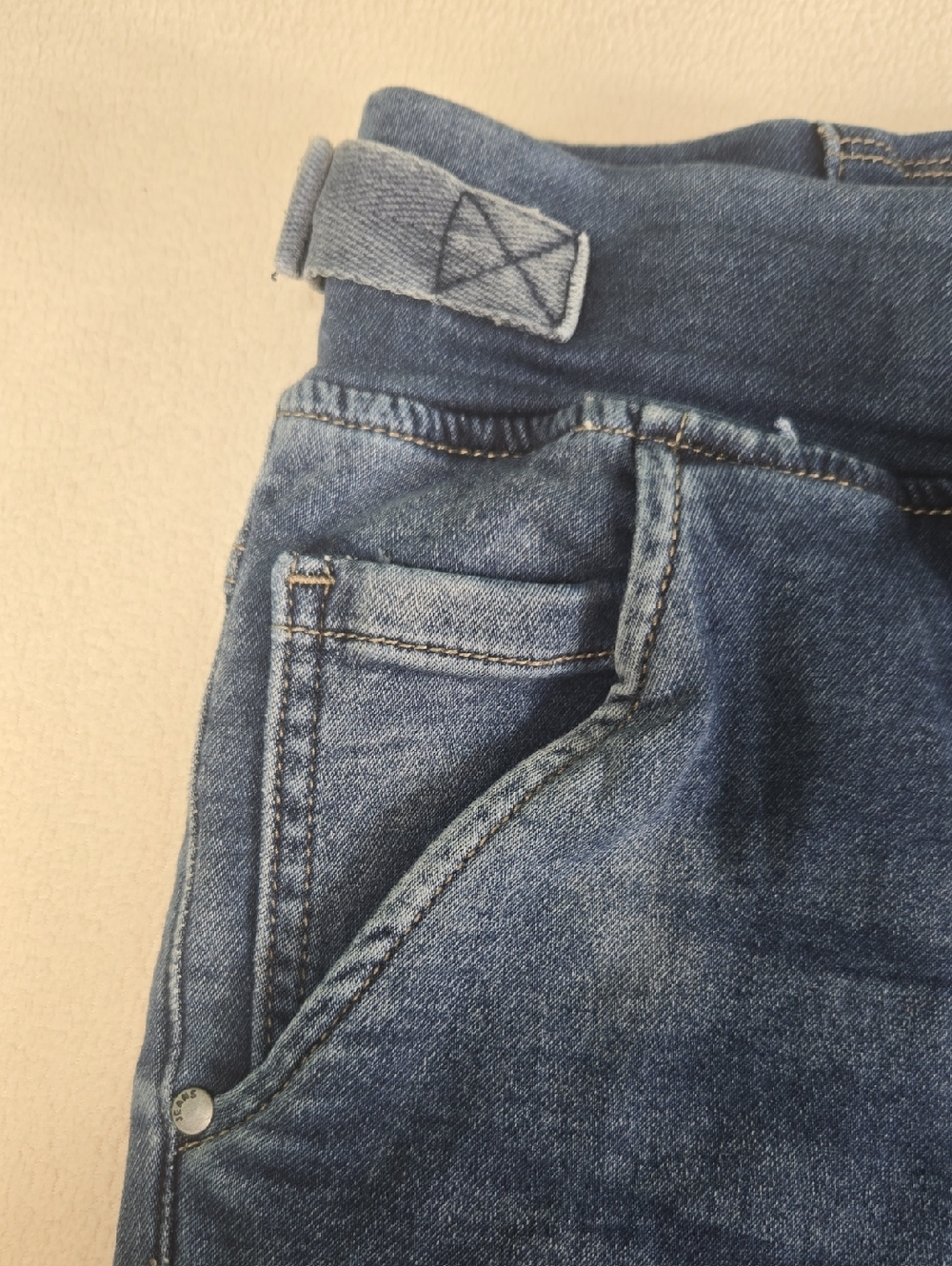 Femme Fatale Drawsting Jeans - Picture 4 of 11